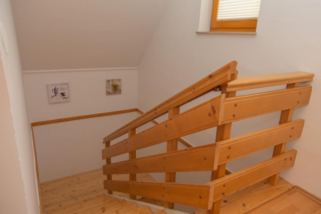דירות בוהין Apartma Erlah מראה חיצוני תמונה